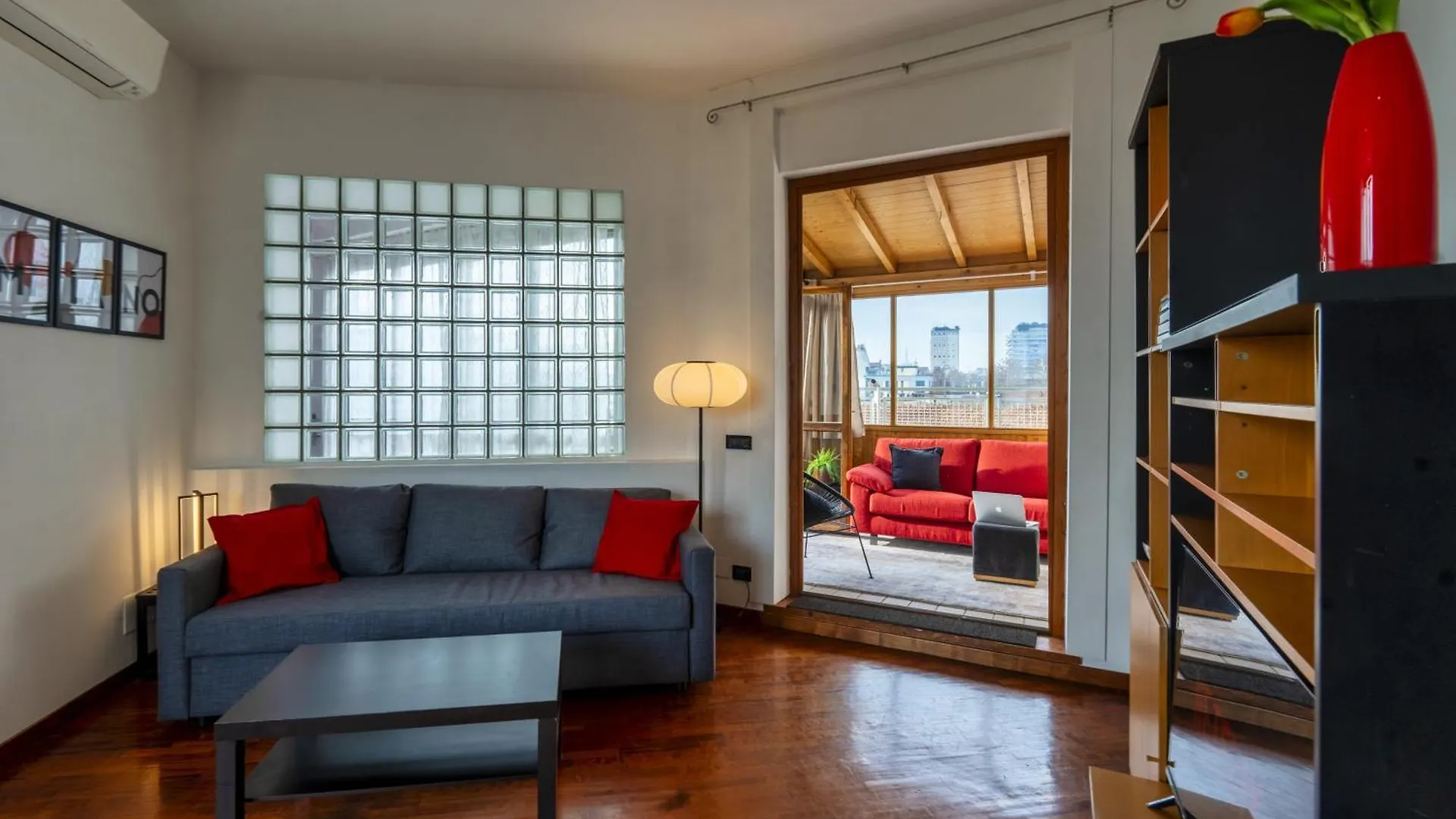 Apartamento Vista Duomo Attico In Centro • Metro A 2 Minuti Milán